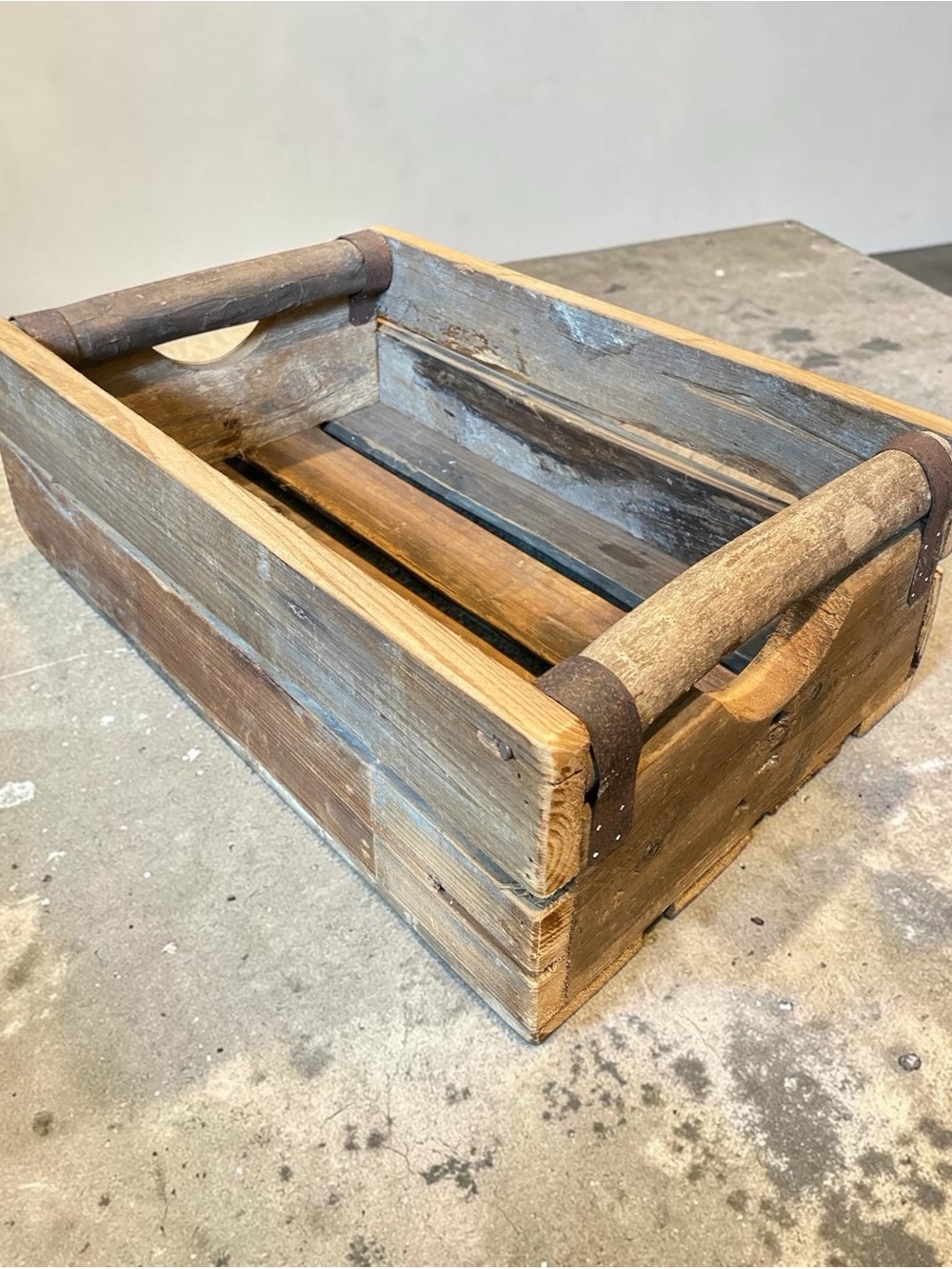 HANDMADE RUSTIC  VINTAGE WOOD CRATE